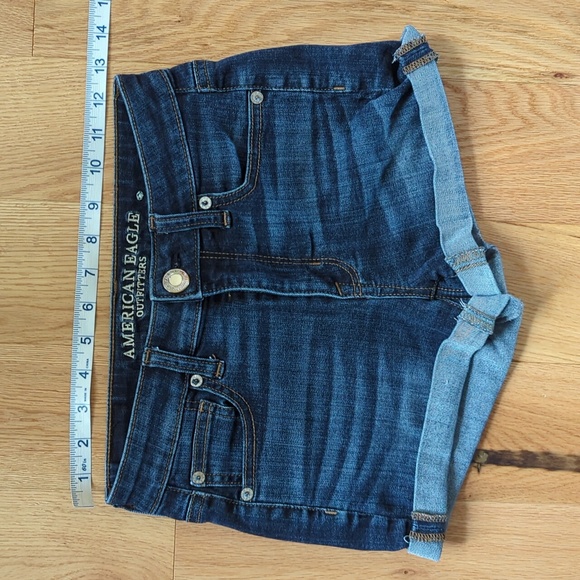 American Eagle. Super-Stretch Denim Shorts. Size 0. - Picture 7 of 9